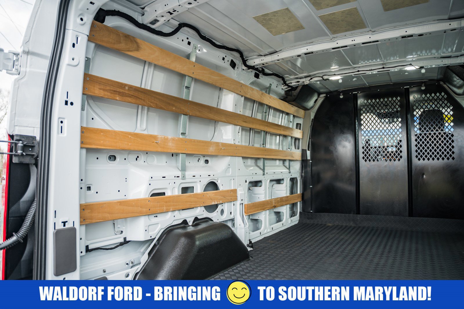 Certified 2023 Ford Transit 250 Low Roof w/ Exterior Upgrade Package image 9