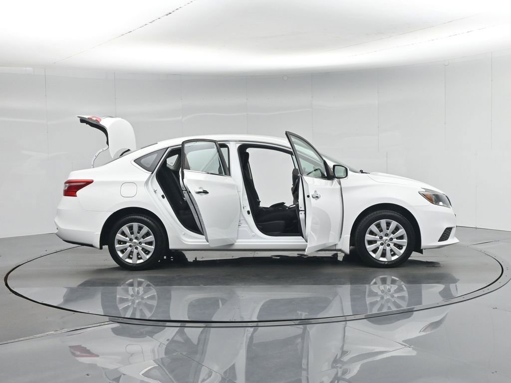 Used 2019 Nissan Sentra S FWD image 5