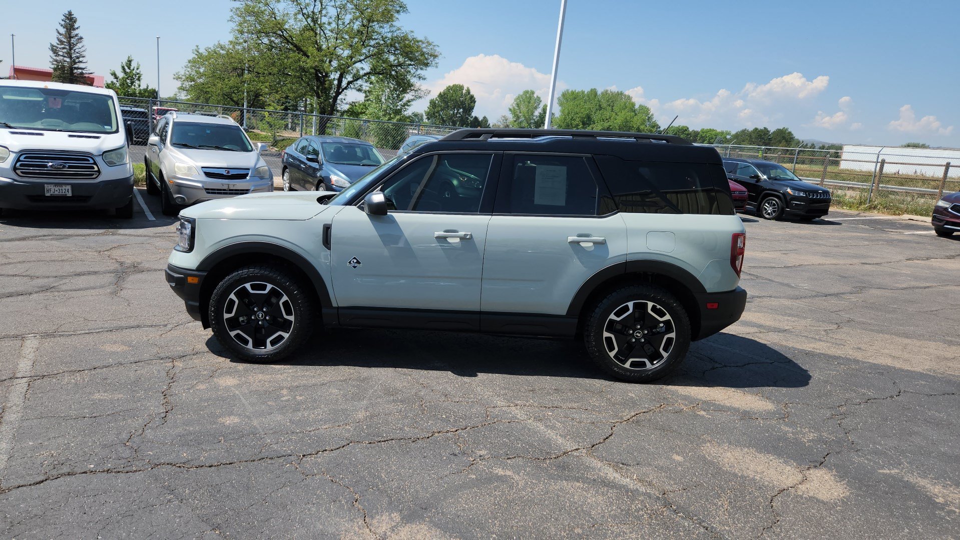 Certified 2023 Ford Bronco Sport Outer Banks AWD/4WD image 7