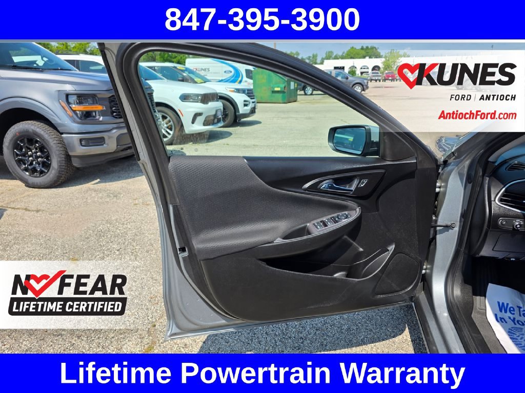 Used 2024 Chevrolet Malibu LT FWD image 18