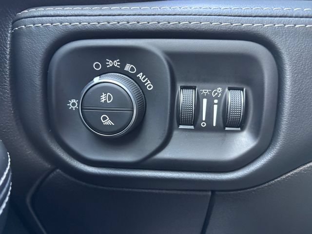 Used 2024 RAM 2500 Rebel w/ Towing Technology Group AWD/4WD image 17