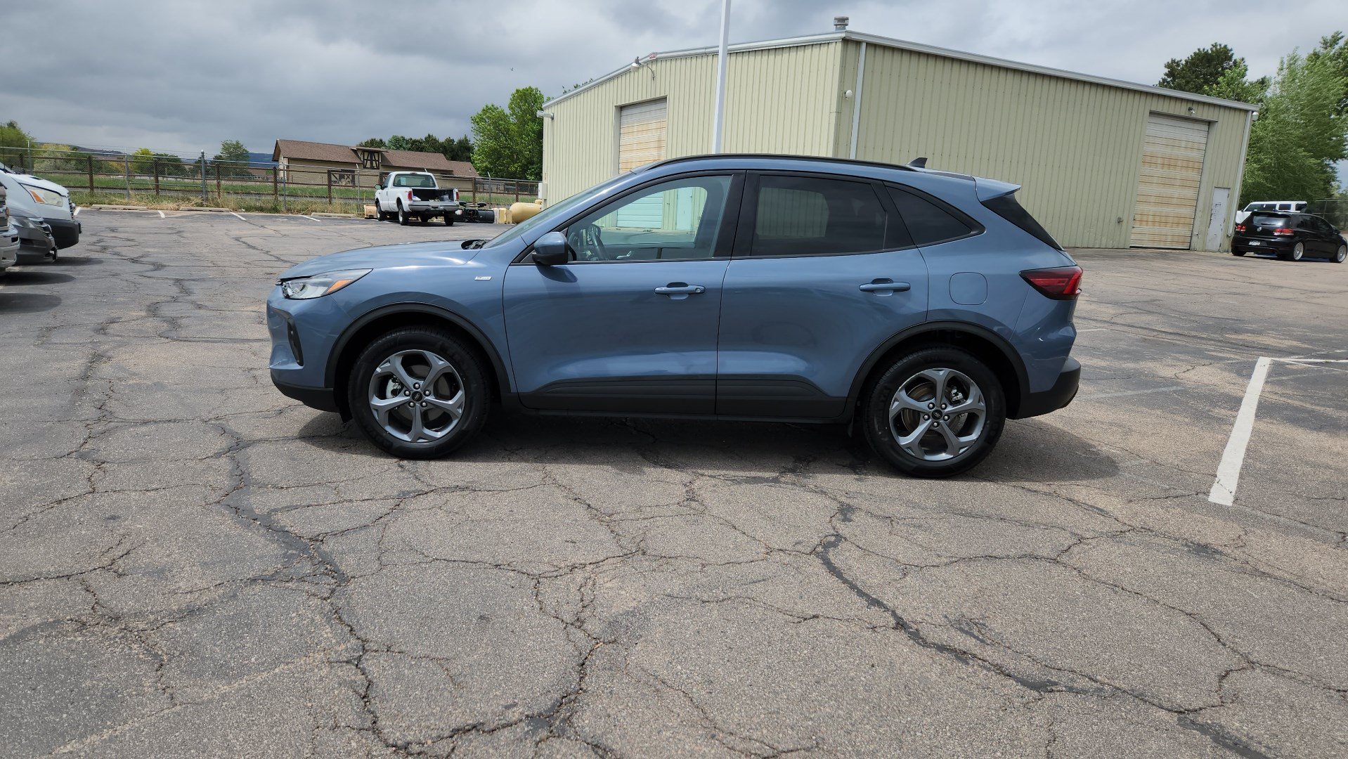 Certified 2025 Ford Escape ST-Line Select AWD/4WD image 7