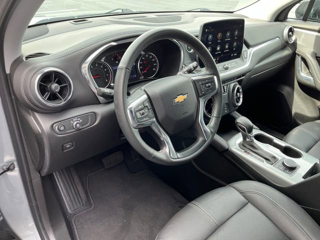 Used 2024 Chevrolet Blazer LT w/ Midnight/Sport Edition FWD image 11