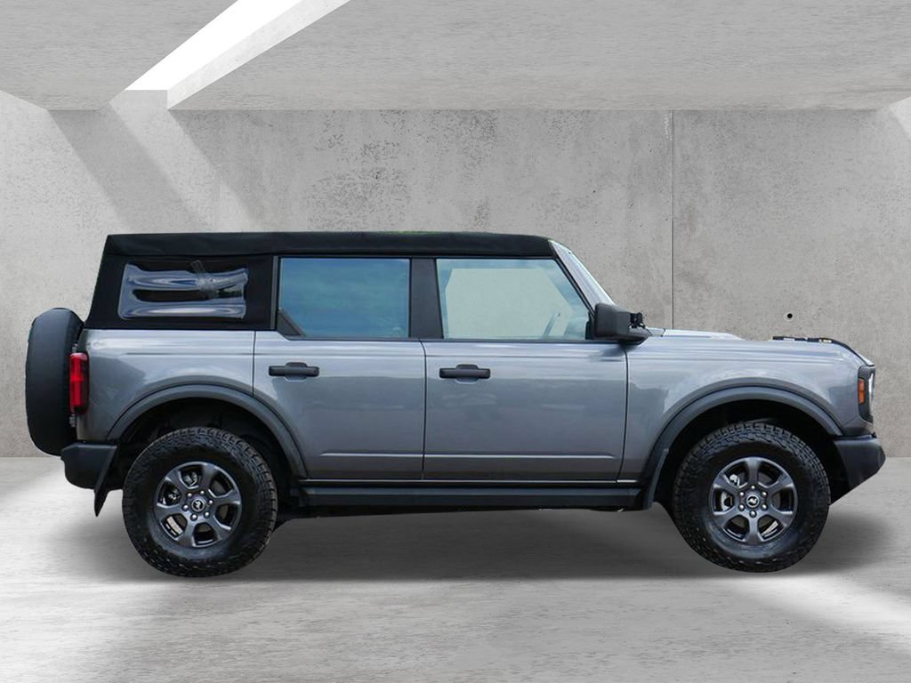 Certified 2022 Ford Bronco 4-Door AWD/4WD image 2