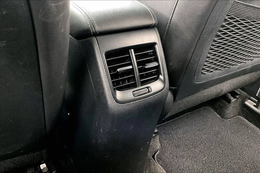 Used 2017 Kia Niro FWD image 33