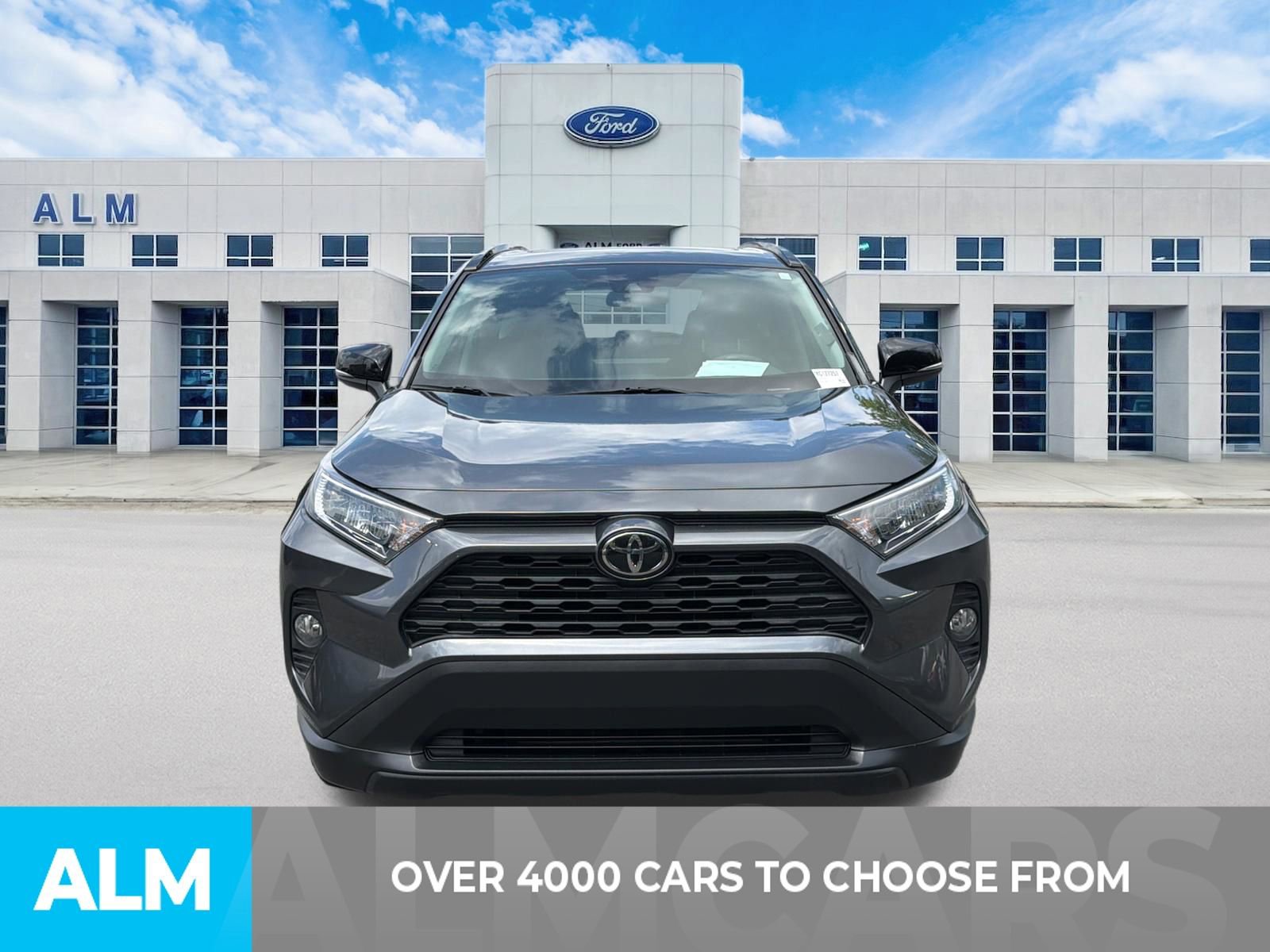Used 2021 Toyota RAV4 XLE w/ Convenience Package FWD video 2
