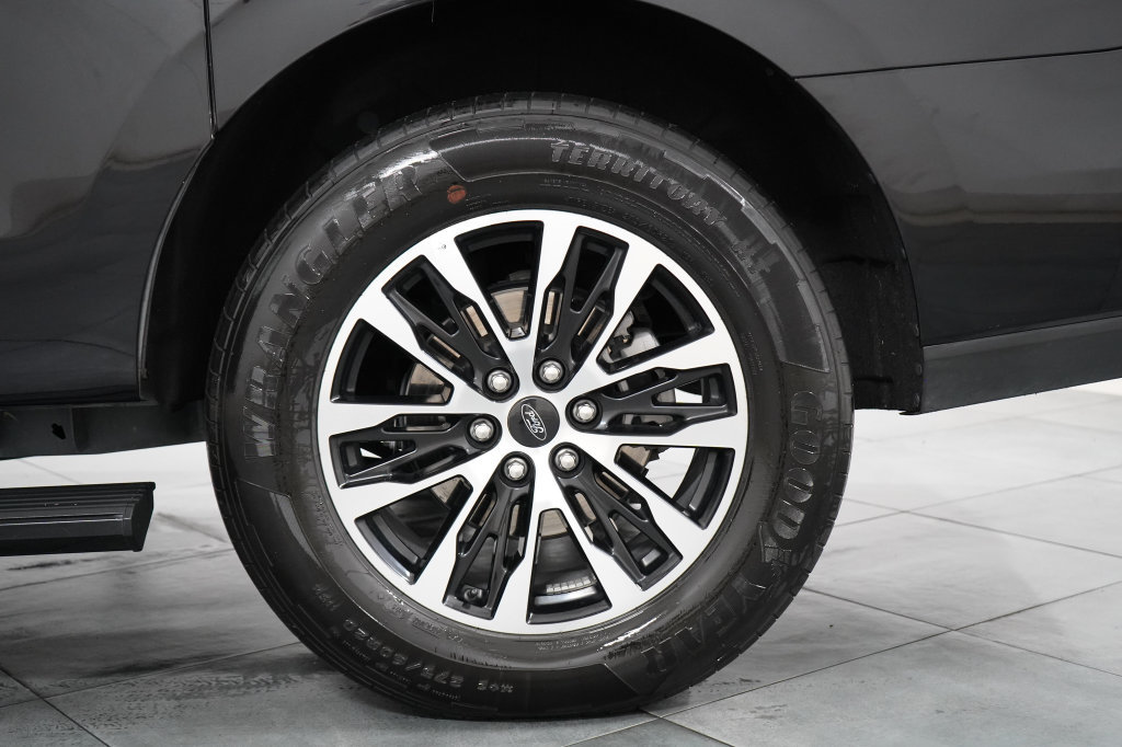 Certified 2025 Ford Expedition Max Platinum AWD/4WD image 38