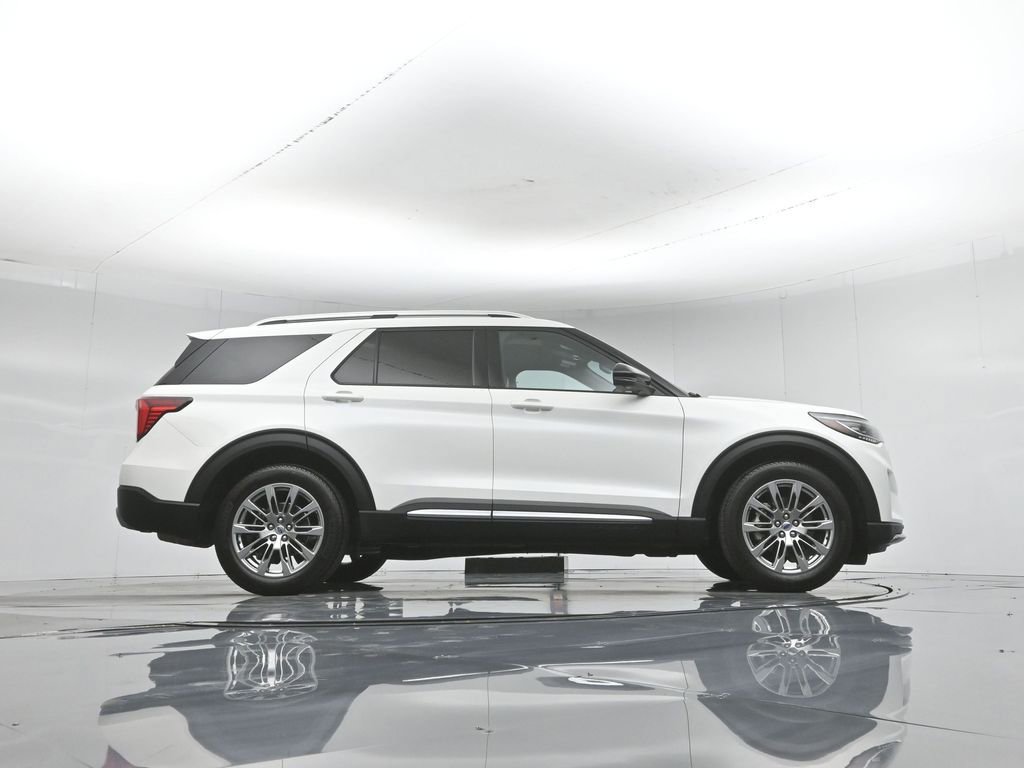 Certified 2025 Ford Explorer Platinum RWD image 53
