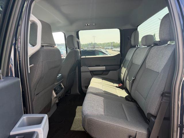 Certified 2025 Ford F250 XLT w/ FX4 Off-Road Package AWD/4WD image 13
