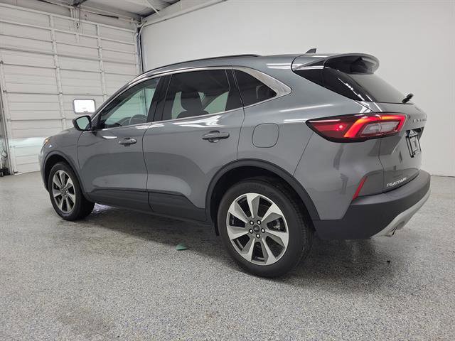 Certified 2025 Ford Escape Platinum image 2