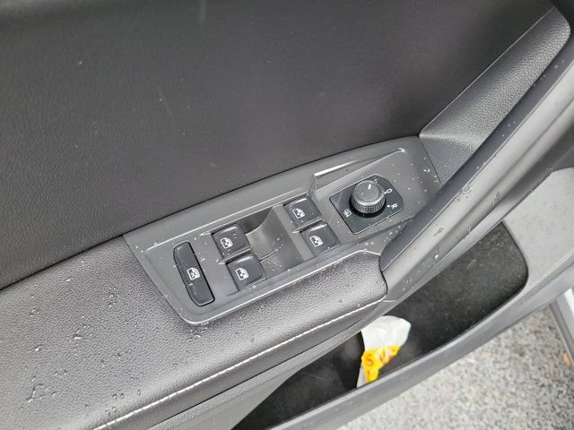 Used 2024 Volkswagen Tiguan S FWD image 20