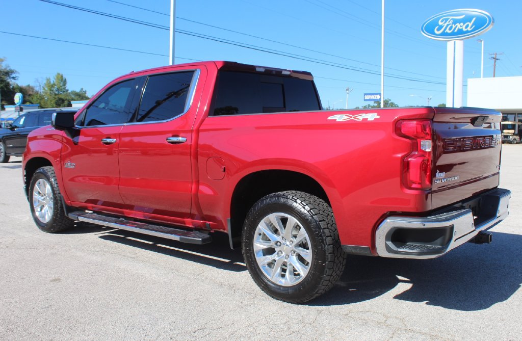 Used 2019 Chevrolet Silverado 1500 LTZ w/ LTZ Texas Edition AWD/4WD image 9