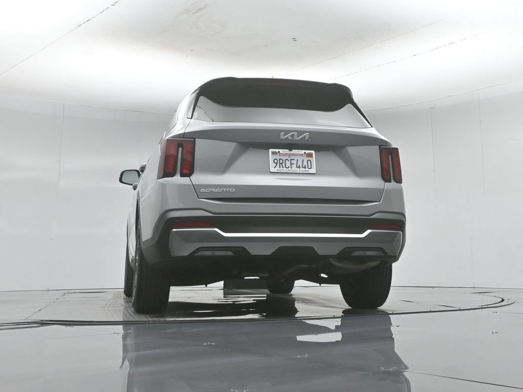 Used 2025 Kia Sorento S w/ Panoramic Sunroof Package FWD image 55