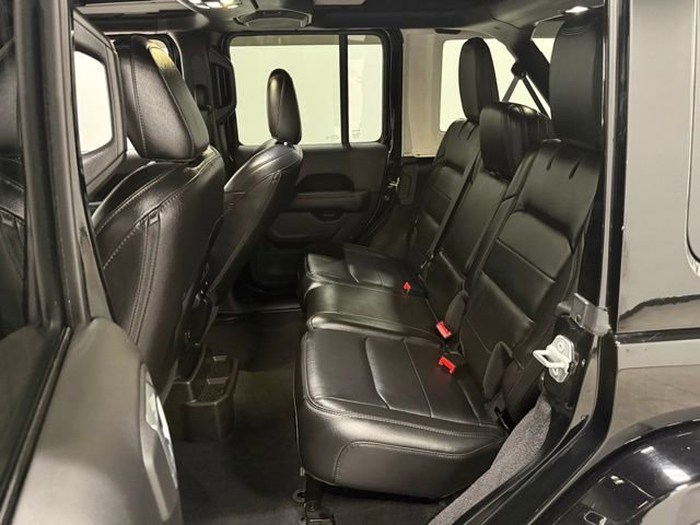 Used 2021 Jeep Wrangler Unlimited Sahara AWD/4WD image 34
