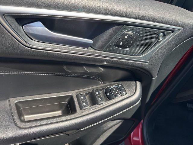 Certified 2024 Ford Edge Titanium AWD/4WD image 16