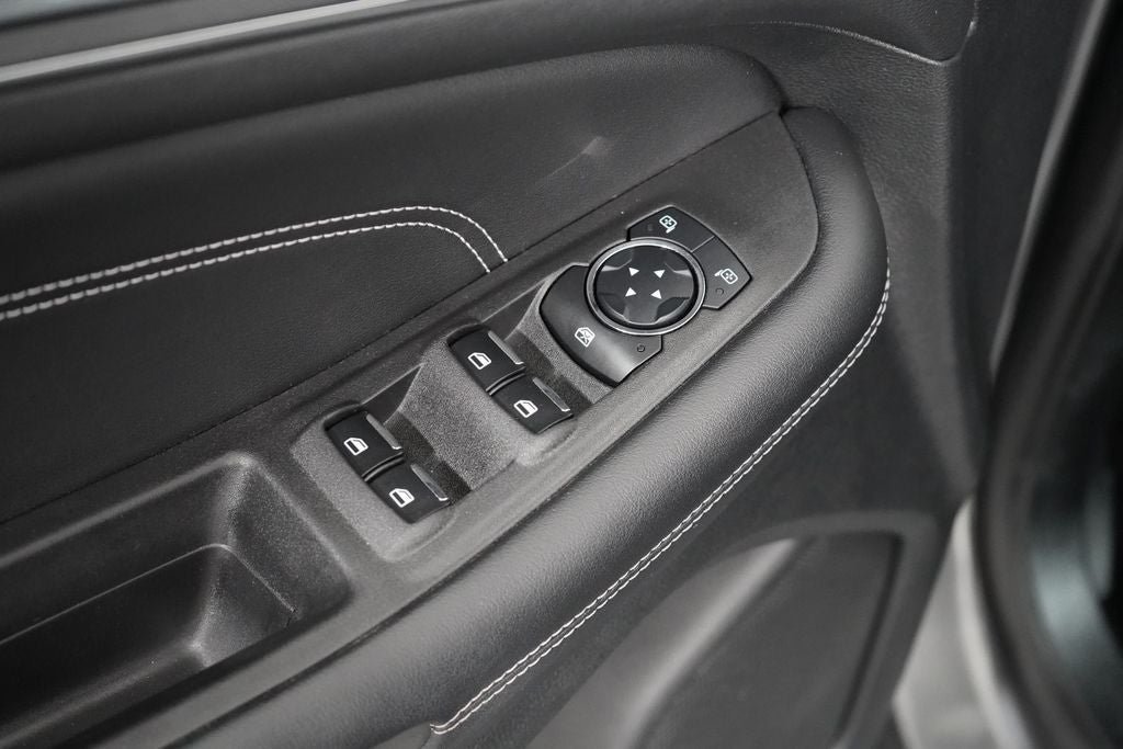 Certified 2023 Ford Edge Titanium AWD/4WD image 30