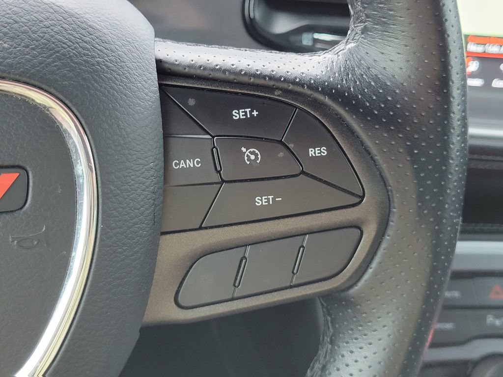 Used 2022 Dodge Challenger SXT w/ Plus Package image 25