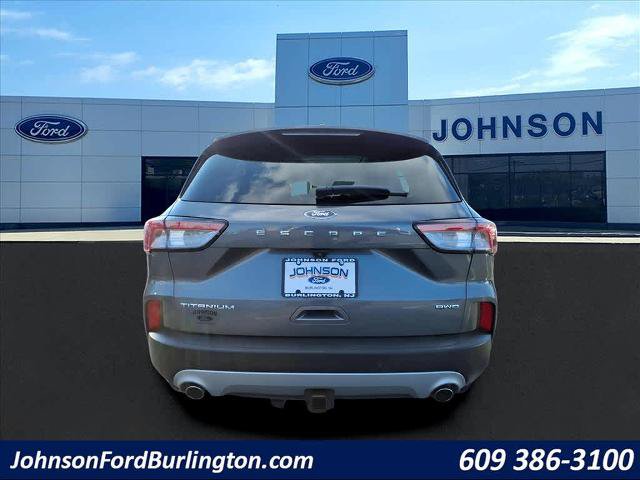 Certified 2022 Ford Escape Titanium w/ Class II Trailer Tow Package AWD/4WD image 6