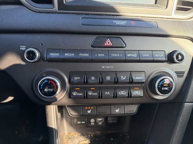 Used 2018 Kia Sportage LX w/ LX Technology Package image 11