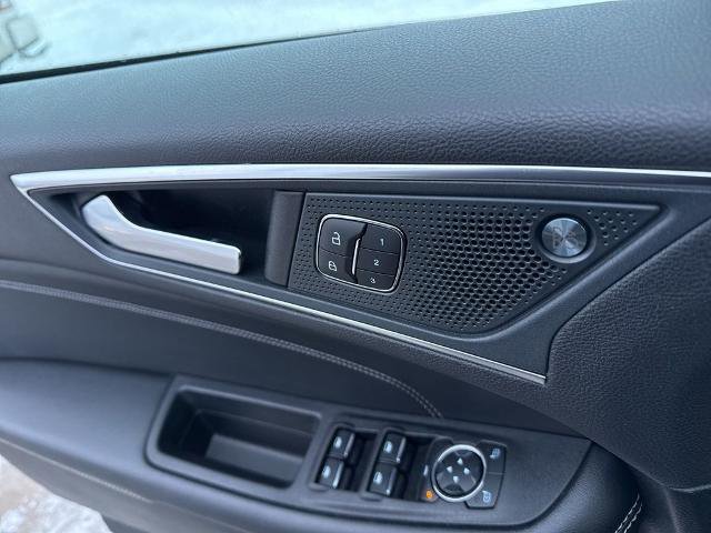 Certified 2024 Ford Edge Titanium image 10