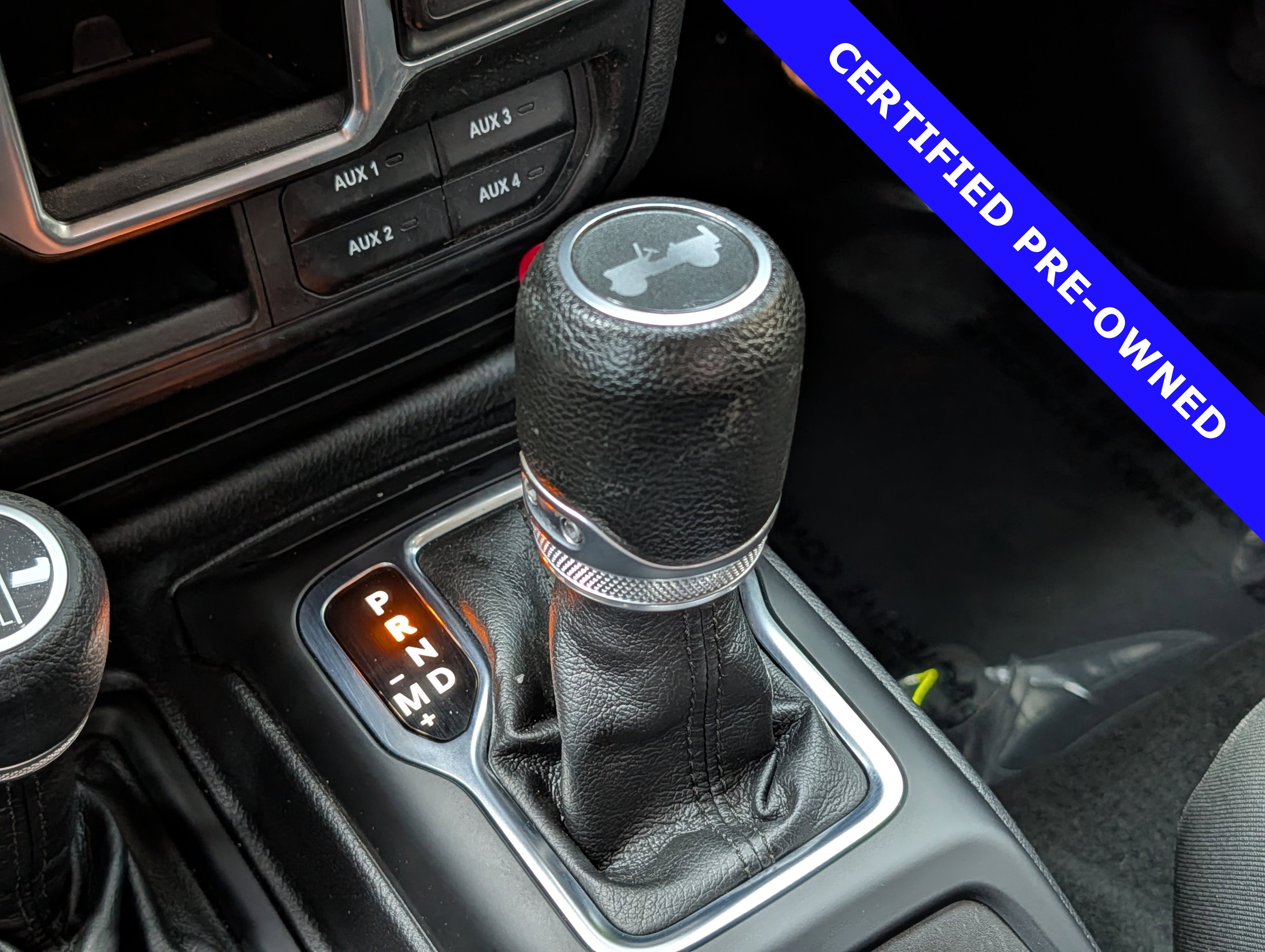 Used 2022 Jeep Wrangler Sport AWD/4WD image 25