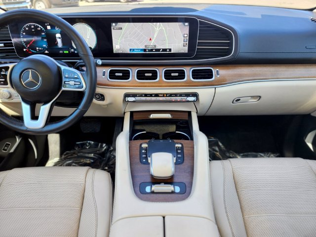 Used 2021 Mercedes-Benz GLS 450 4MATIC image 14
