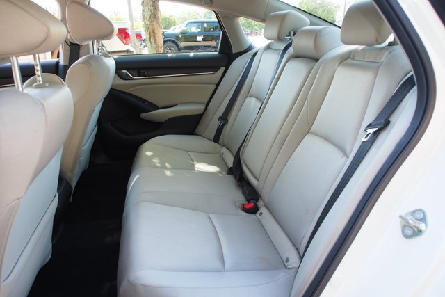 Used 2020 Honda Accord EX image 19