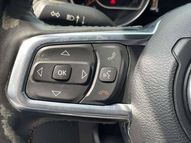 Used 2022 Jeep Gladiator Overland w/ Cold Weather Group AWD/4WD image 19