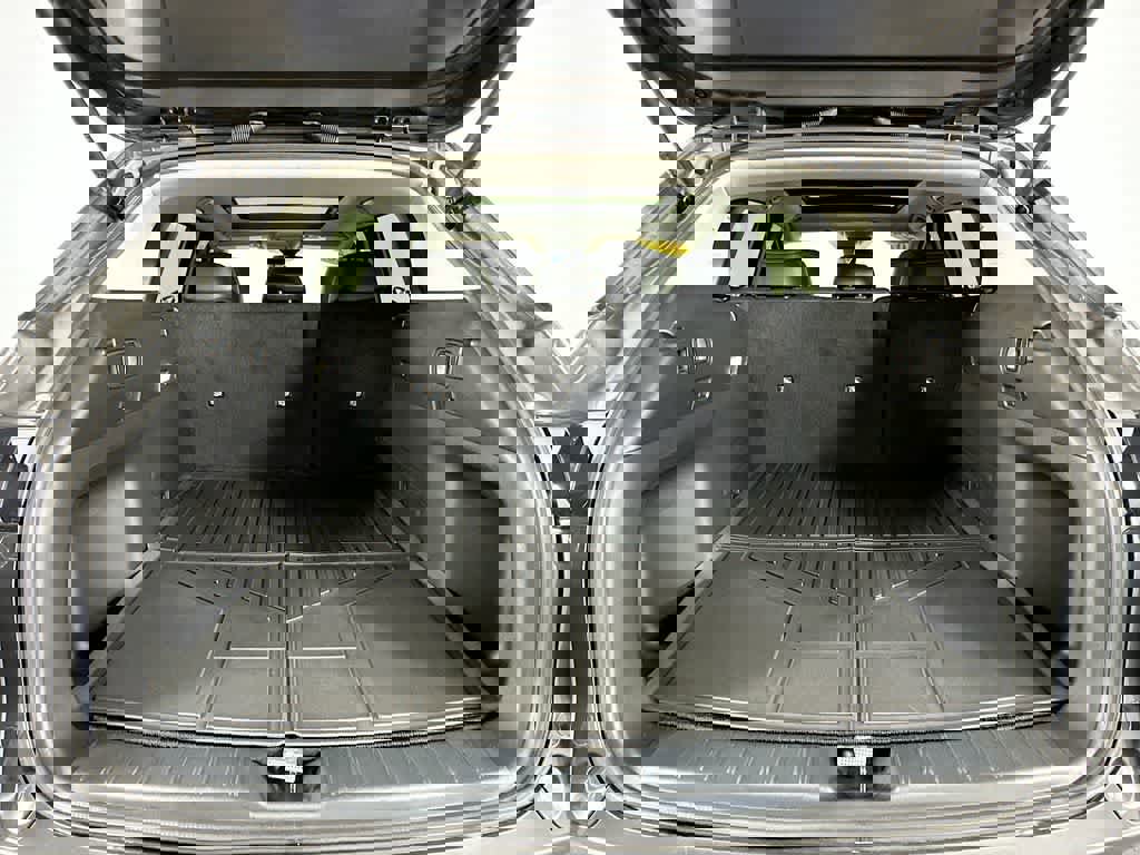 Used 2024 MAZDA CX-50 AWD 2.5 S w/ Cargo Package image 24