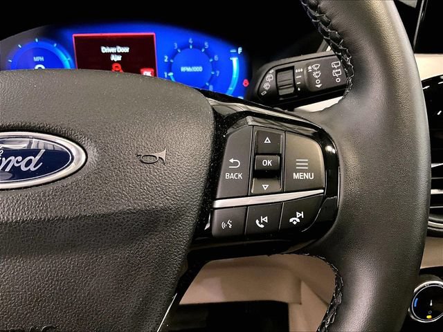 Certified 2022 Ford Escape SEL w/ Technology Package AWD/4WD image 18