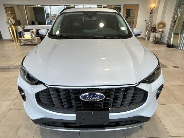Certified 2025 Ford Escape Platinum AWD/4WD image 8