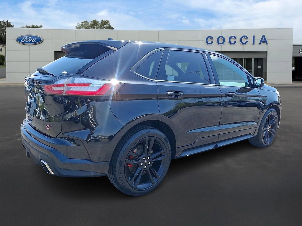 Certified 2021 Ford Edge ST w/ Equipment Group 401A AWD/4WD image 4