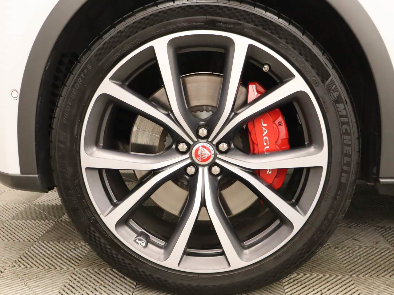 Used 2020 Jaguar F-PACE SVR AWD/4WD image 6