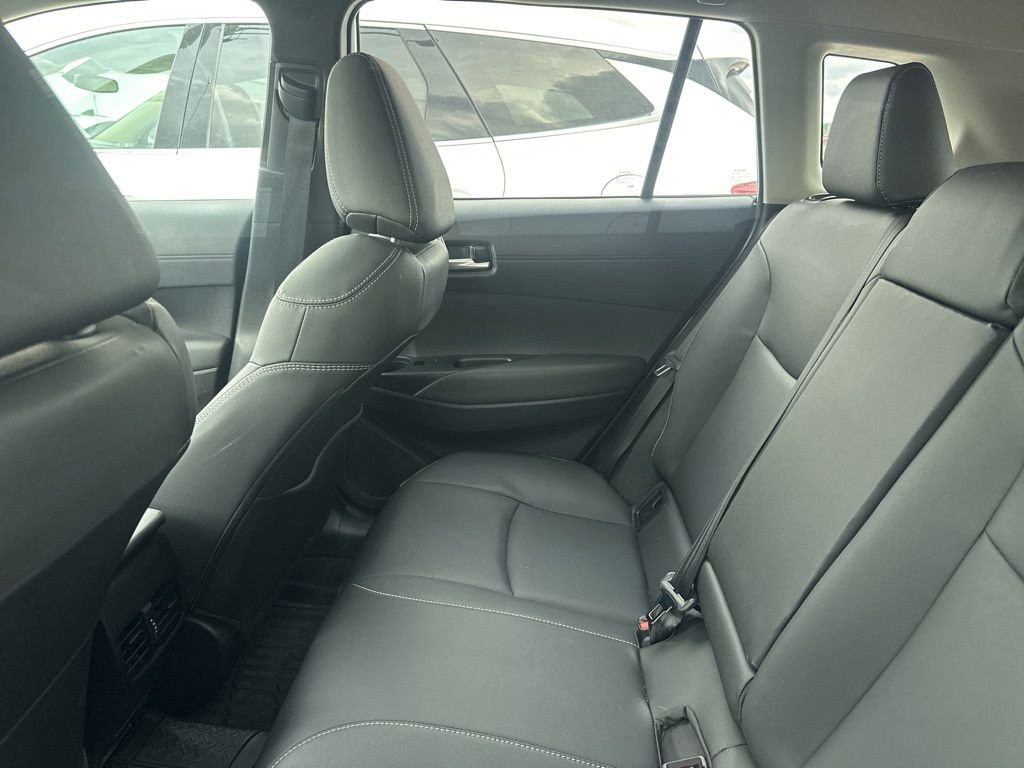 Used 2025 Toyota Corolla Cross XLE w/ Convenience Package AWD/4WD image 17