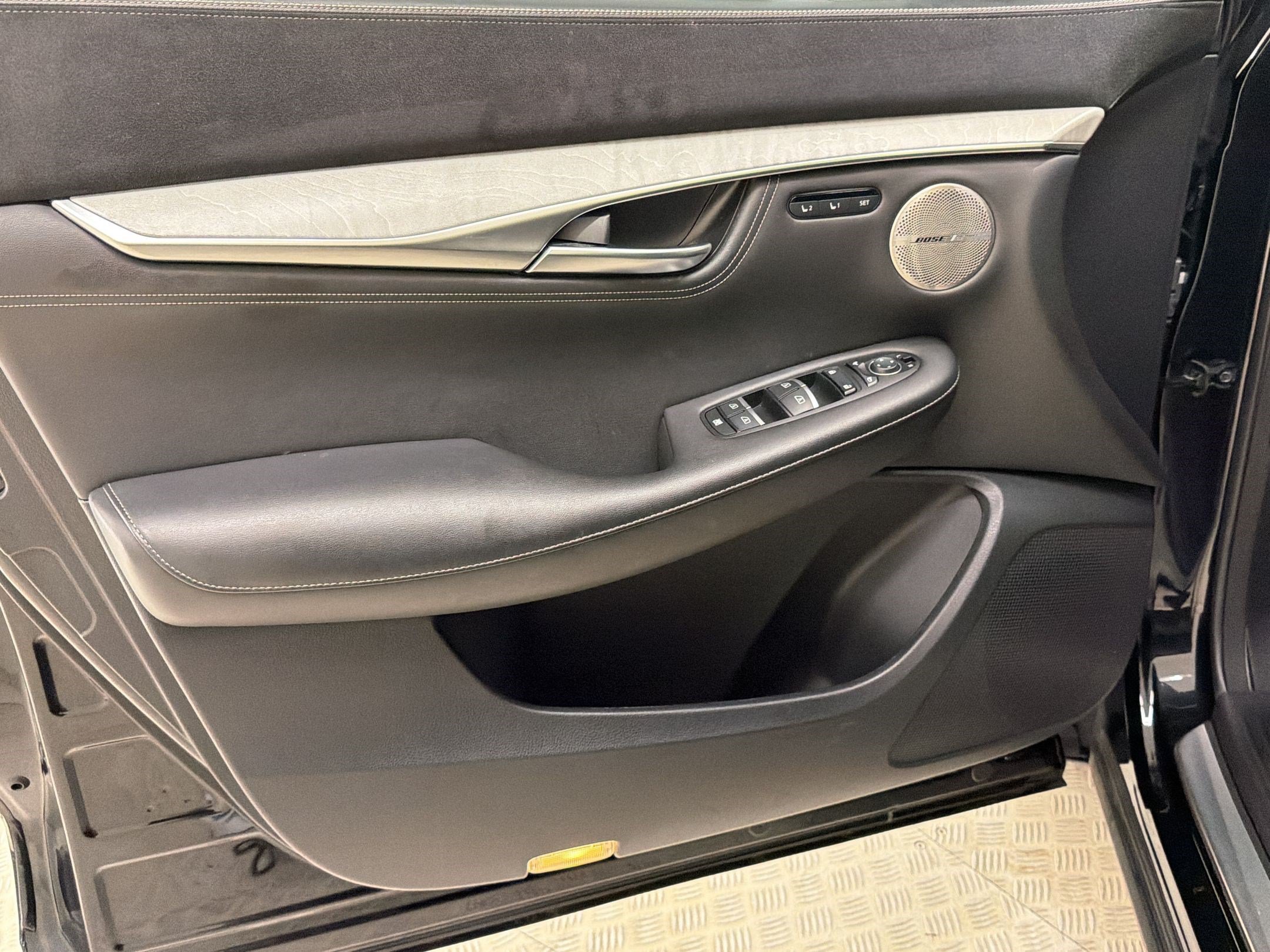 Used 2023 INFINITI QX50 Sensory FWD image 12