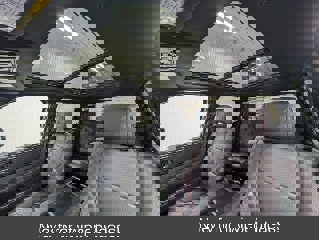 Used 2024 Toyota Tundra Platinum AWD/4WD image 8