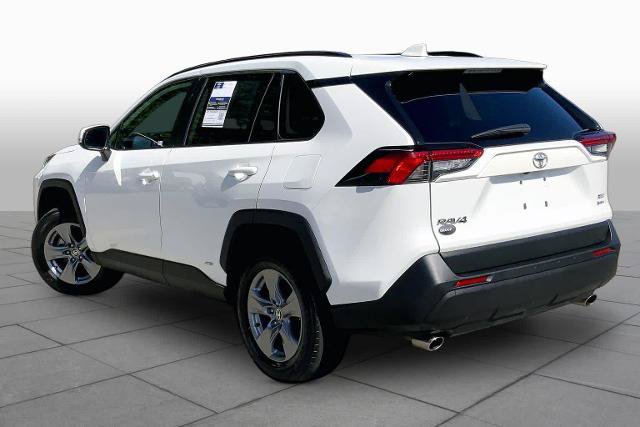 Used 2025 Toyota RAV4 XLE AWD/4WD image 12