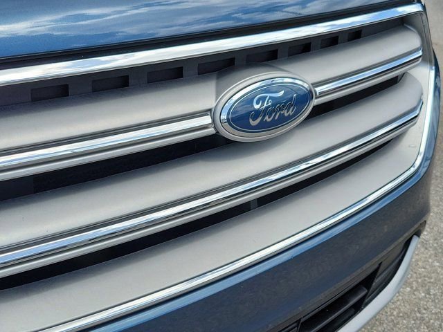 Certified 2018 Ford Escape SEL w/ Ford Safe & Smart Package FWD image 7