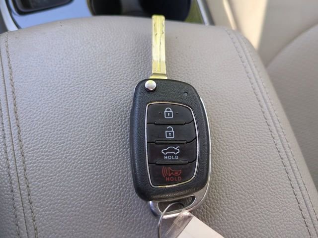 Used 2019 Hyundai Sonata SE w/ Winter Weather Package image 26