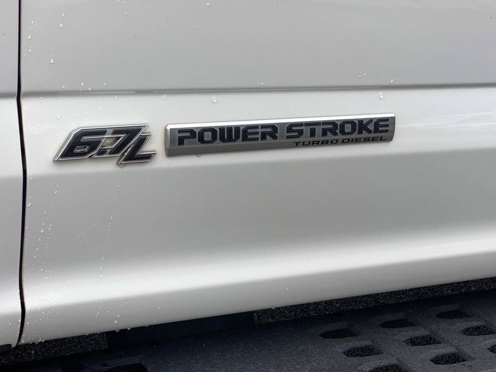 Certified 2022 Ford F350 Platinum w/ Tremor Off-Road Package AWD/4WD image 12