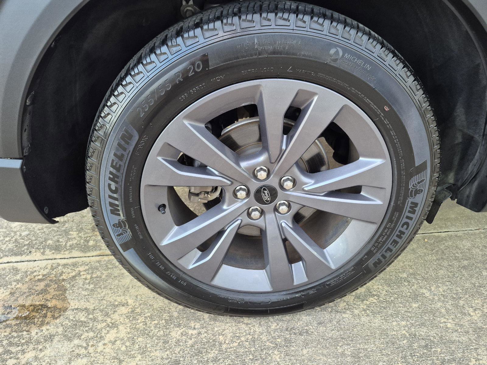 Certified 2023 Ford Explorer XLT w/ Equipment Group 202A image 28