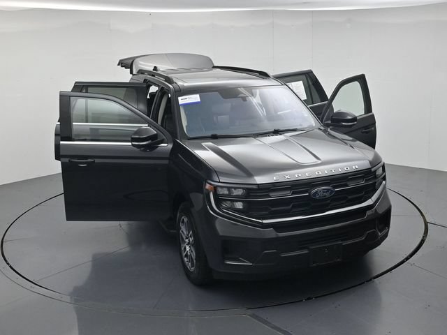 Certified 2025 Ford Expedition Active AWD/4WD image 58