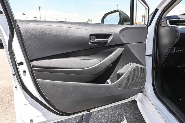 Used 2022 Toyota Corolla LE FWD image 21