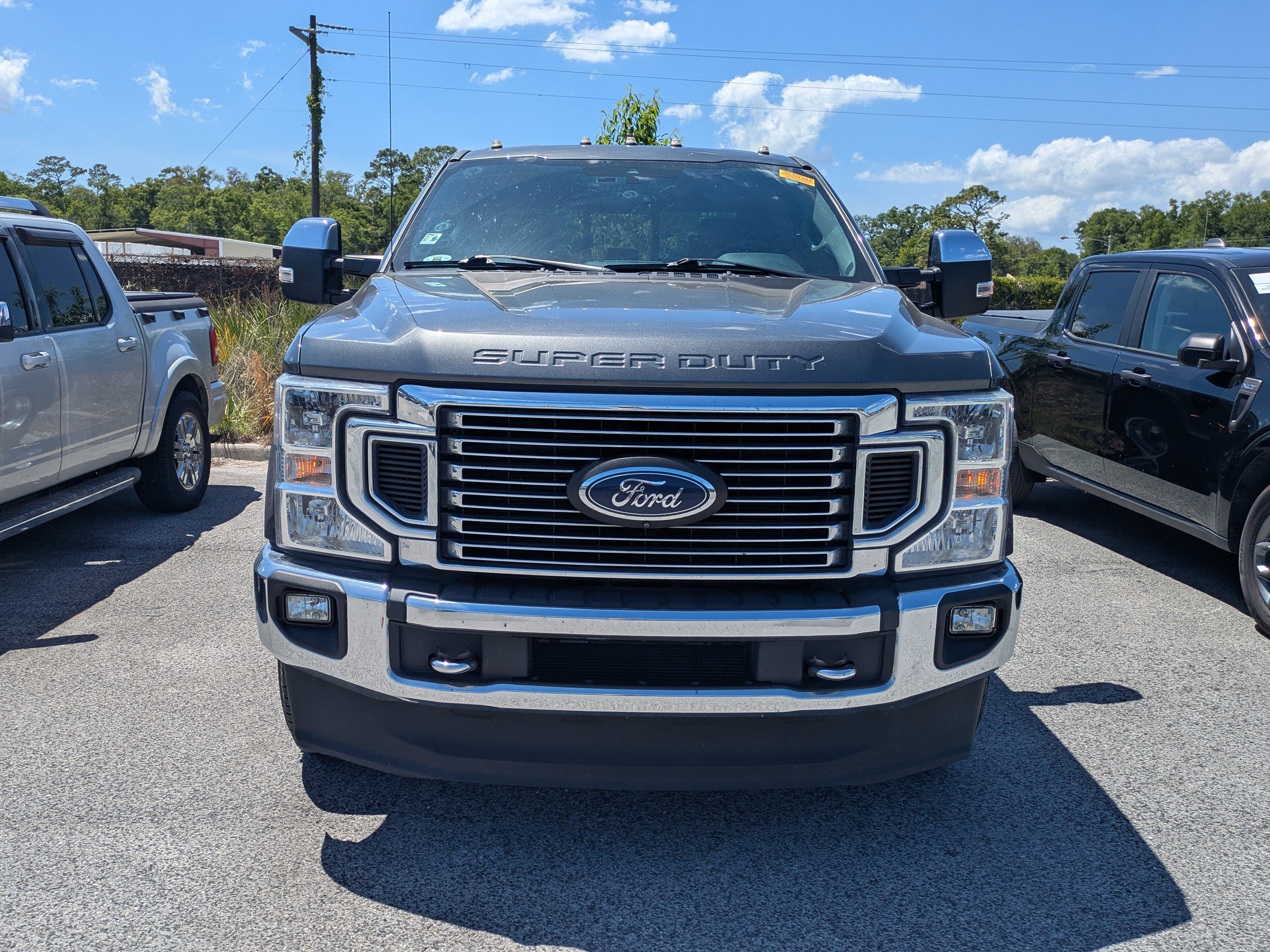 Certified 2020 Ford F350 Lariat w/ Lariat Ultimate Package AWD/4WD image 3