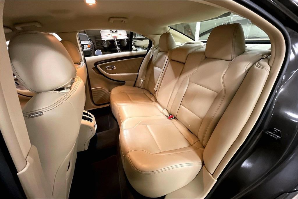 Certified 2017 Ford Taurus Limited image 24