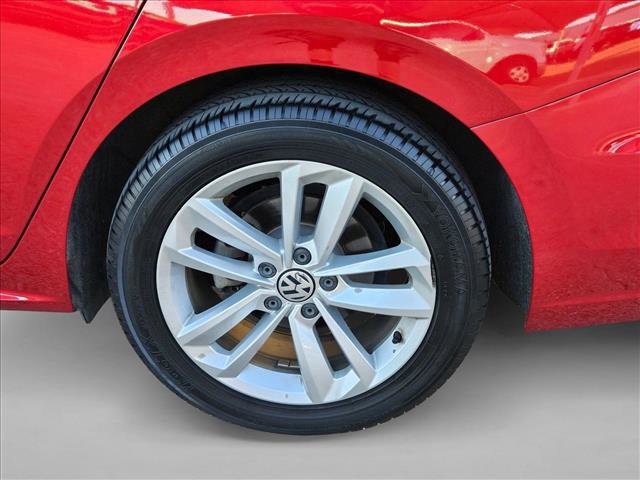 Used 2020 Volkswagen Passat 2.0T S image 19