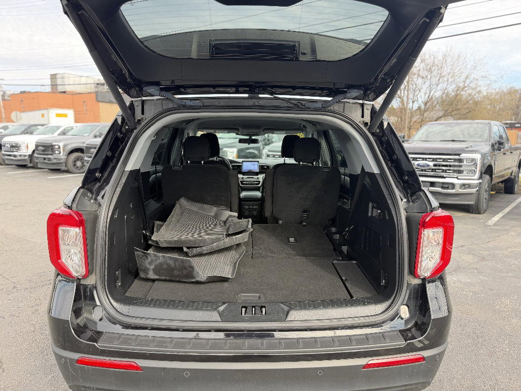 Certified 2023 Ford Explorer XLT AWD/4WD image 11