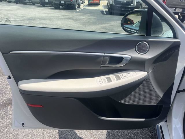 Used 2023 Hyundai Sonata SEL w/ Convenience Package FWD image 17