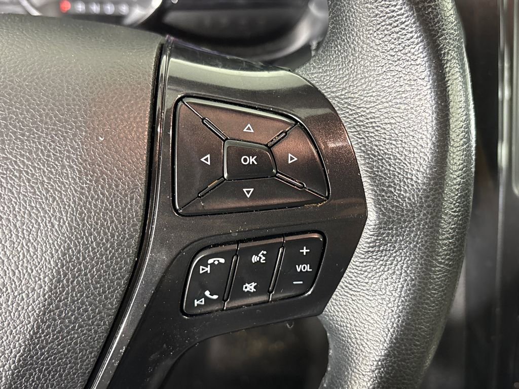 Certified 2019 Ford Explorer XLT w/ Equipment Group 202A AWD/4WD image 19