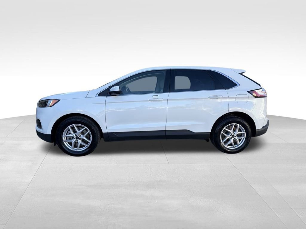 Certified 2023 Ford Edge SEL w/ Convenience Package image 2